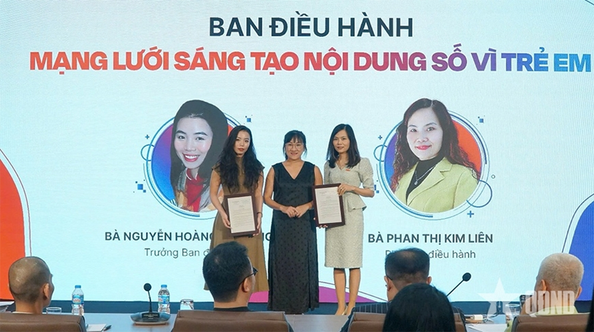 Thành viên Ban điều hành DCCC ra mắt