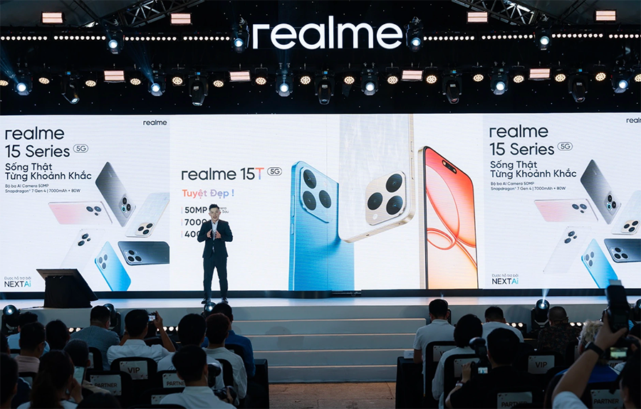 Realme 15 series ra mắt thị trường Việt Nam, giá từ 9,99 triệu đồng