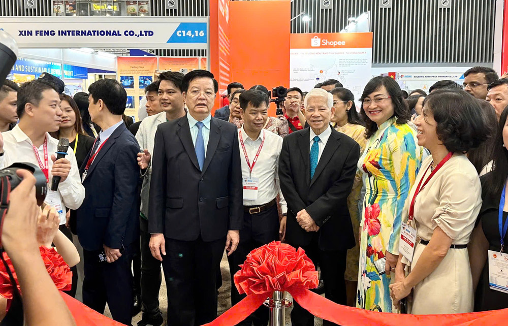 VnSourcing 2025: "Bộ đôi" TMĐT và công nghệ số giúp doanh nghiệp mở rộng thị trường