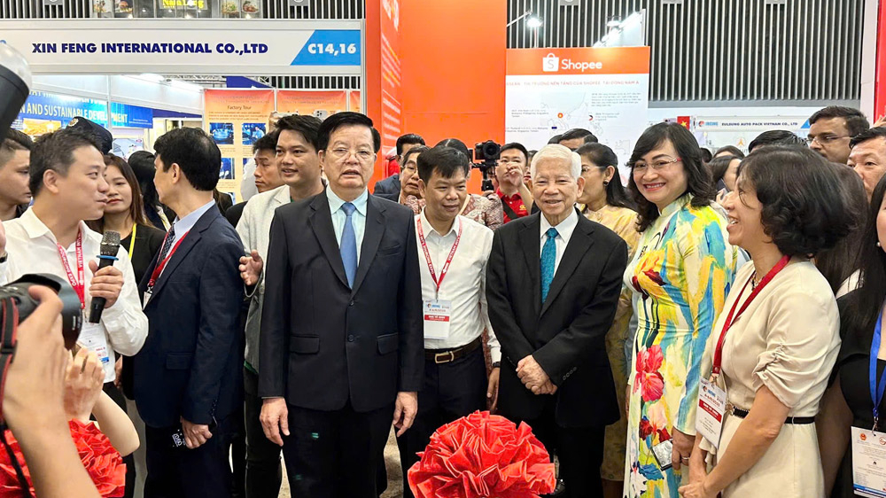 VnSourcing 2025: "Bộ đôi" TMĐT và công nghệ số giúp doanh nghiệp mở rộng thị trường