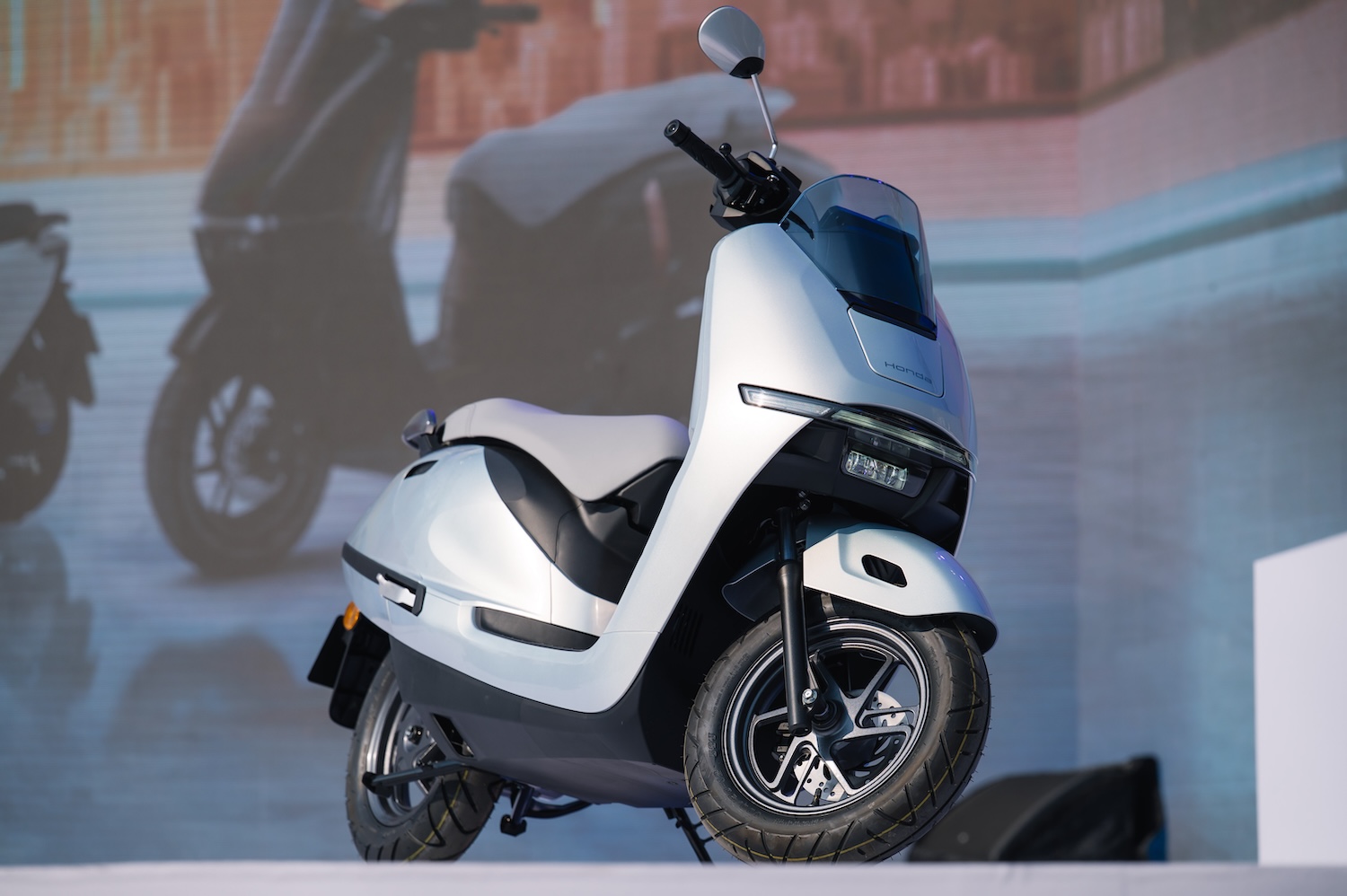 Xe máy điện Honda UC3: trang bị pin LFP, di chuyển 120km mỗi lần sạc