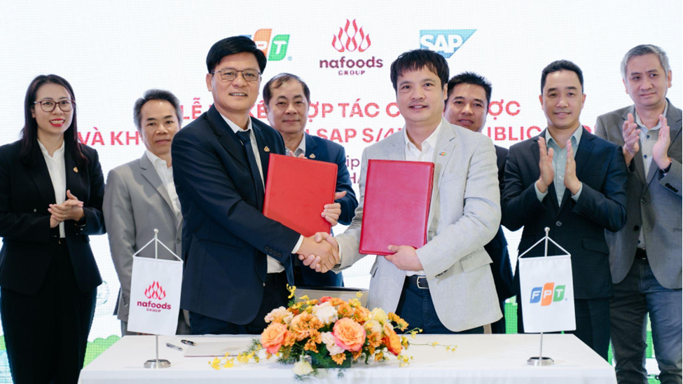 Nafoods Group và FPT hợp tác chuyển đổi số chuỗi giá trị nông nghiệp