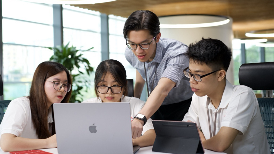 Viettel mở cổng tìm kiếm nhân tài qua hai chương trình tài năng