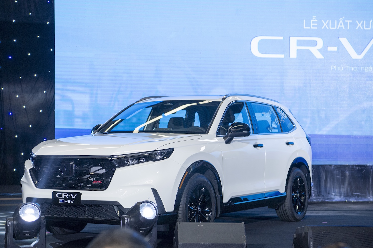 Xe Hybrid Honda CR-V e:HEV lắp ráp tại Việt Nam chính thức ra mắt