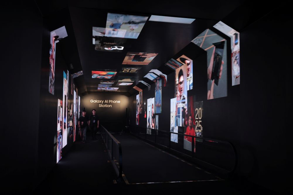 Galaxy S26 series xuất hiện ấn tượng trong sự kiện ra mắt tại Việt Nam