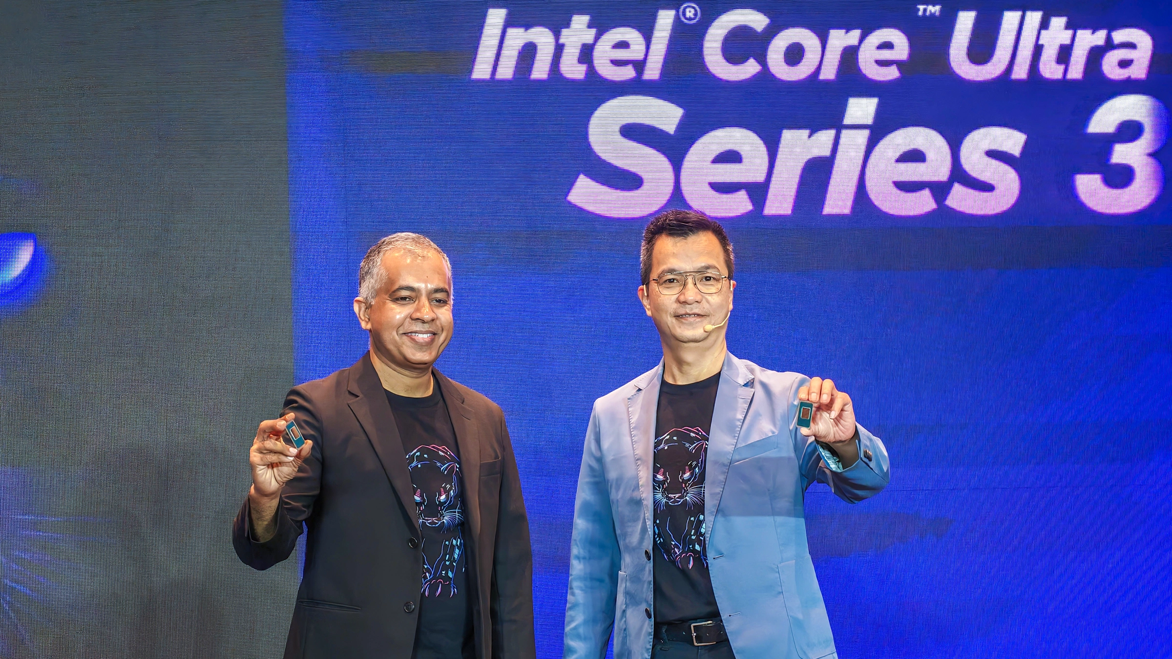 Loạt laptop trang bị Intel Core Ultra Series 3 ra mắt thị trường Việt Nam