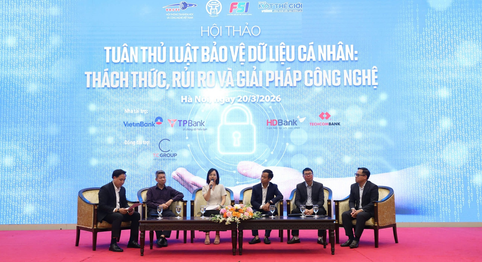 Bảo vệ Dữ liệu cá nhân: Doanh nghiệp còn bối rối, người dùng vẫn "hớ hênh"