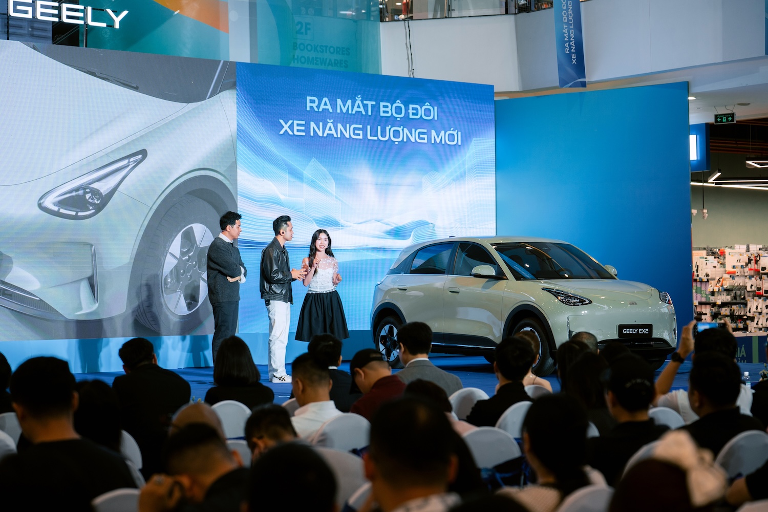 Geely EX5 Em-i và Geely EX2