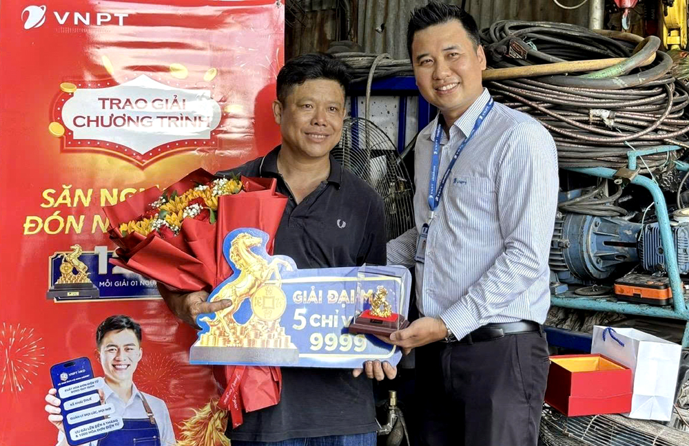 Chuyên gia VNPT lên livestream “gỡ khó” kê khai thuế cho hộ kinh doanh