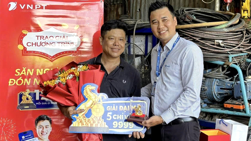 Chuyên gia VNPT lên livestream “gỡ khó” kê khai thuế cho hộ kinh doanh