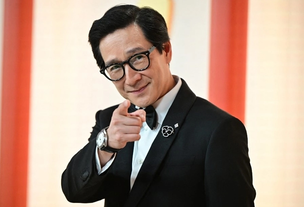 Đạo diễn và diễn viên đoạt giải Oscar "hiện diện" trong bộ sưu tập Vì Hòa bình của UNIQLO