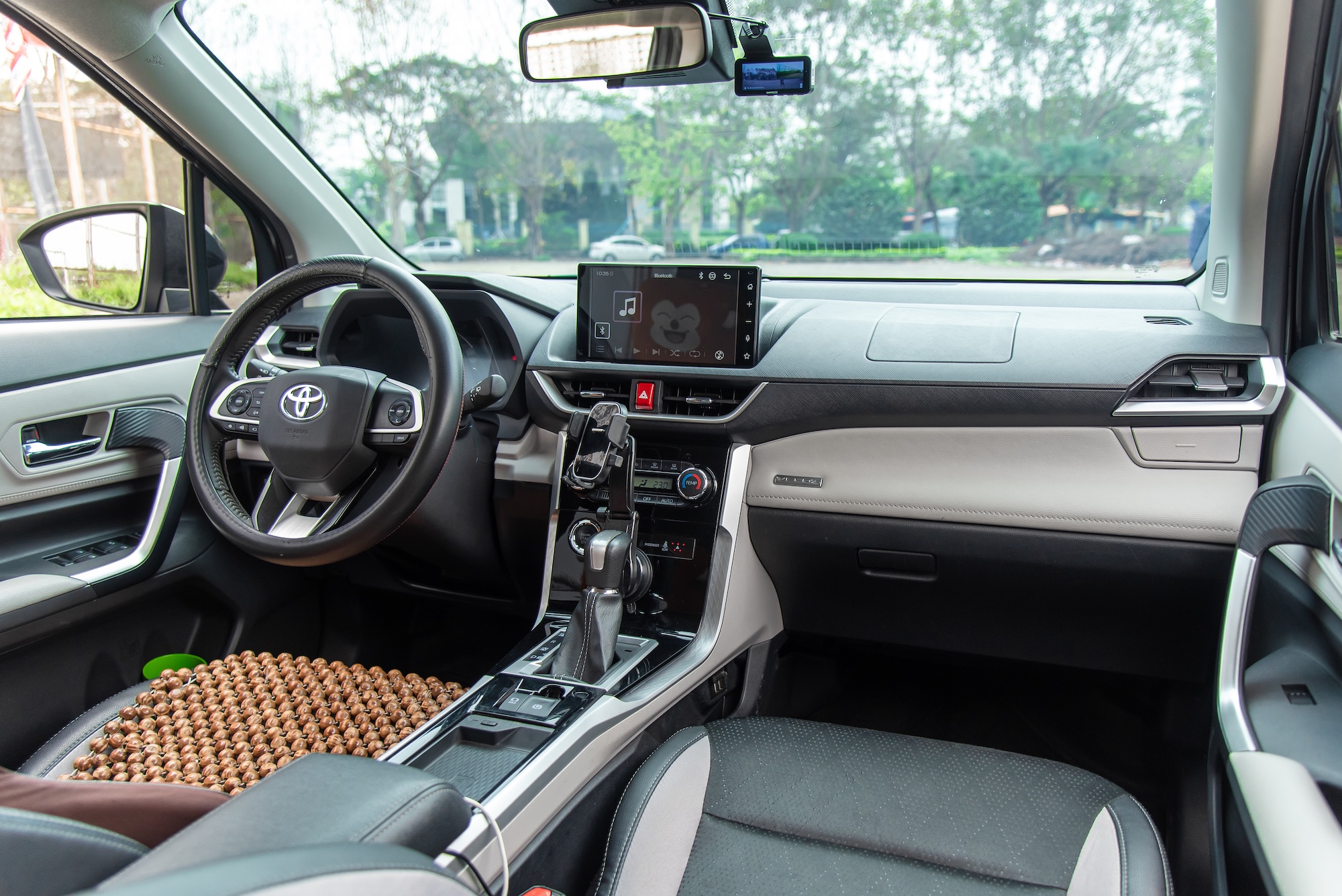 Toyota Veloz Cross