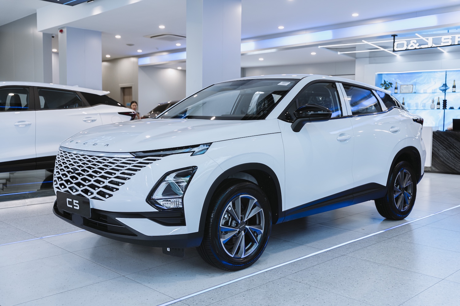 Omoda C5 Sport giá 559 triệu đồng