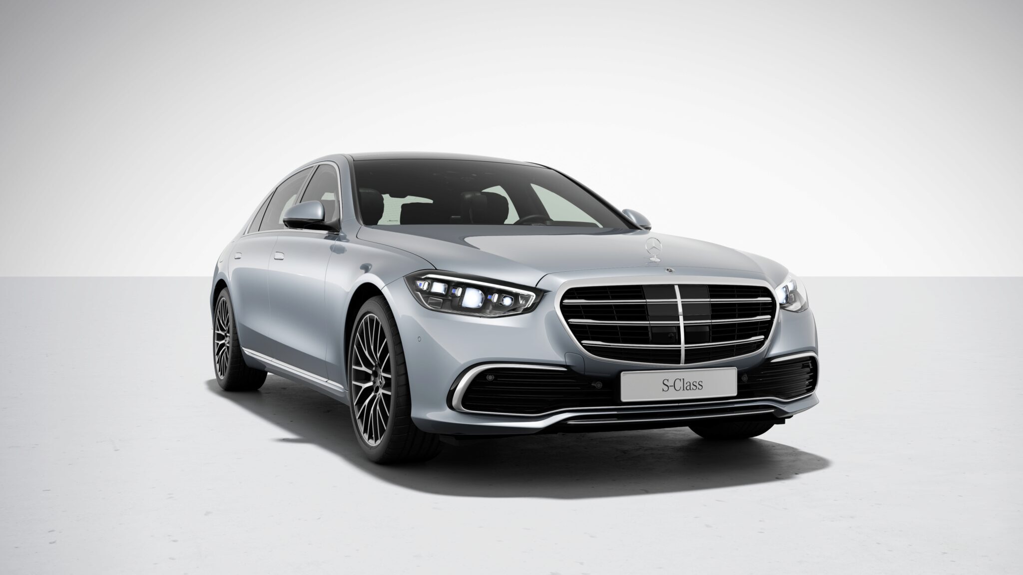 Mercedes – Benz giới thiệu loạt xe mới về Việt Nam