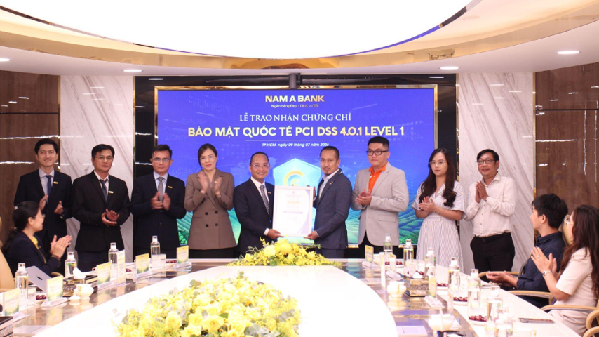 Nam A Bank hợp tác với FPT, nâng chuẩn bảo mật giao dịch thẻ