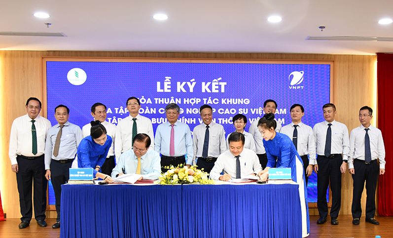 VNPT và VRG phối hợp nghiên cứu xây dựng khu công nghiệp công nghệ số