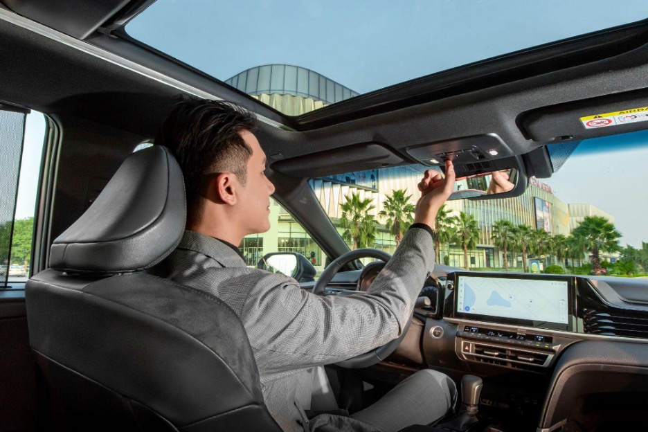 Toyota Camry HEV Luxury