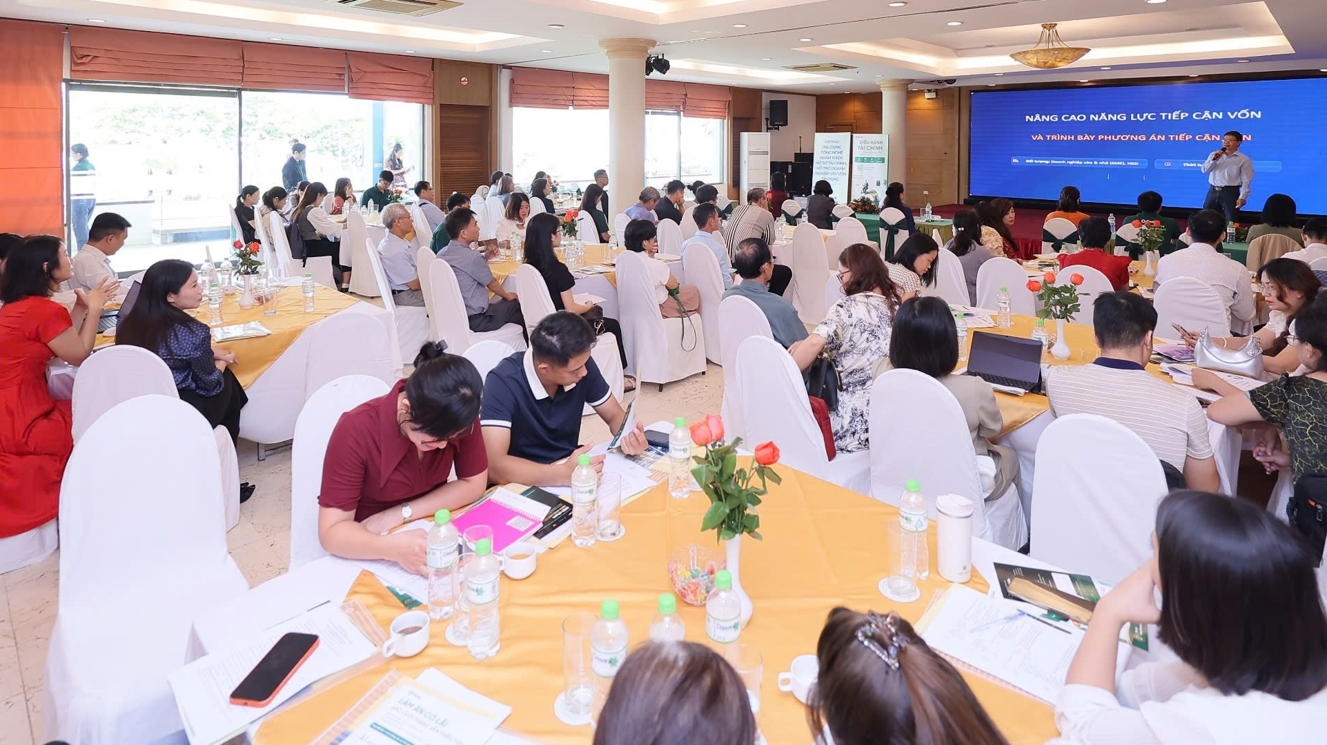 Chung tay tháo gỡ các rào cản tiếp cận vốn cho doanh nghiệp