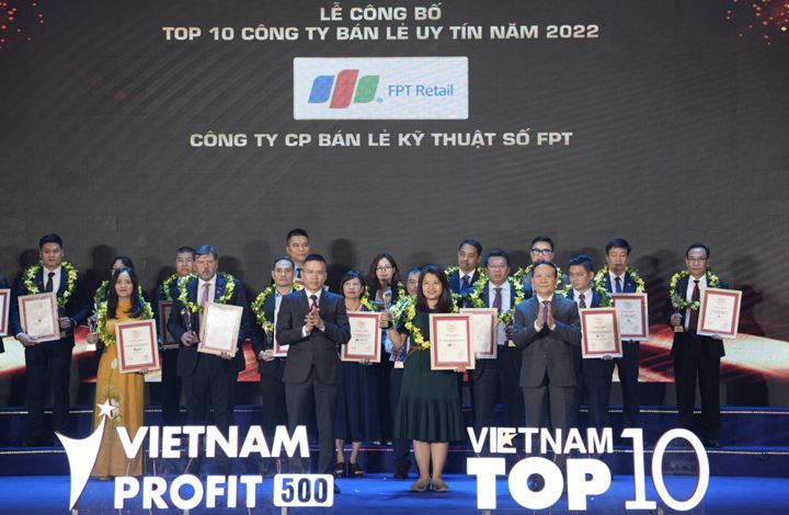 FPT Retail được vinh danh công ty bán lẻ uy tín năm 2022