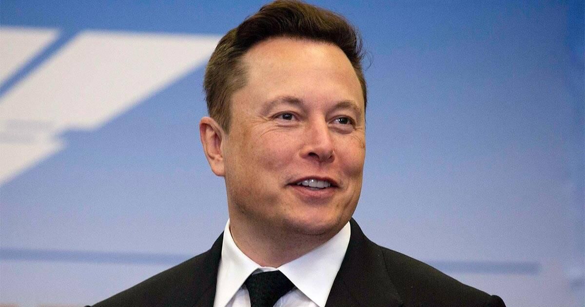 Tỉ phú Elon Musk sẽ cung cấp internet Starlink cho máy bay