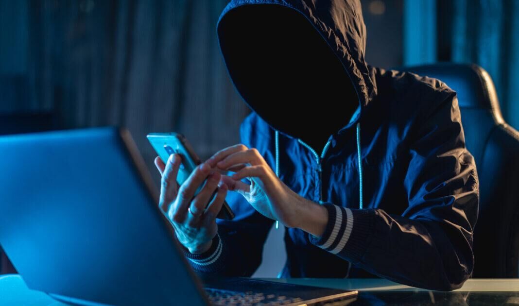 Giả giọng giám đốc, tin tặc lừa lấy 35 triệu USD