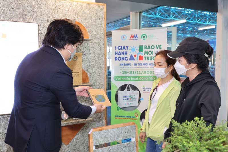 Thông điệp từ vòng đời mới của những chiếc vỏ hộp