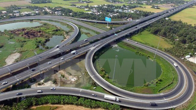 Hoàn thành 2 vành đai Hà Nội, TPHCM cùng 3 tuyến cao tốc trong nhiệm kỳ 2021