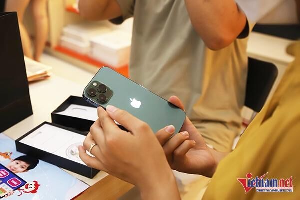 Người dùng iPhone Việt Nam “lướt nét” nhanh hơn Samsung, Oppo?