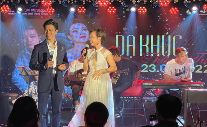 Lân Nhã và Uyên Linh chinh phục khán giả Hà Nội trong đêm “Dạ khúc” tại Sky Lounge