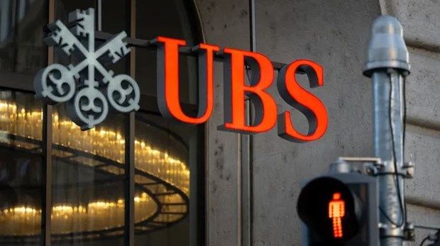 Ngân hàng UBS đang đàm phán mua lại Credit Suisse