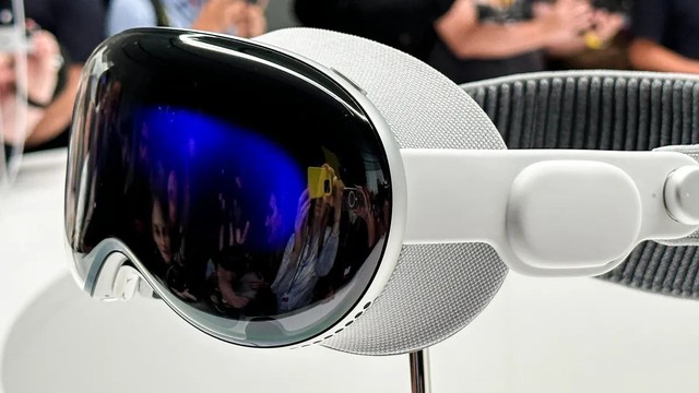 Kính Vision Pro