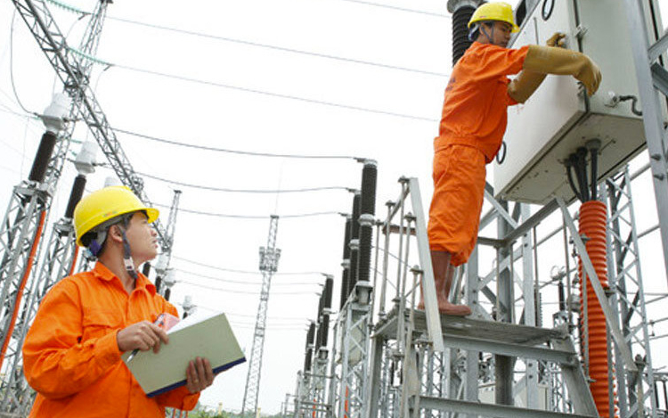 Giá mua điện cao hơn giá bán ra khiến EVN lỗ nặng năm 2022