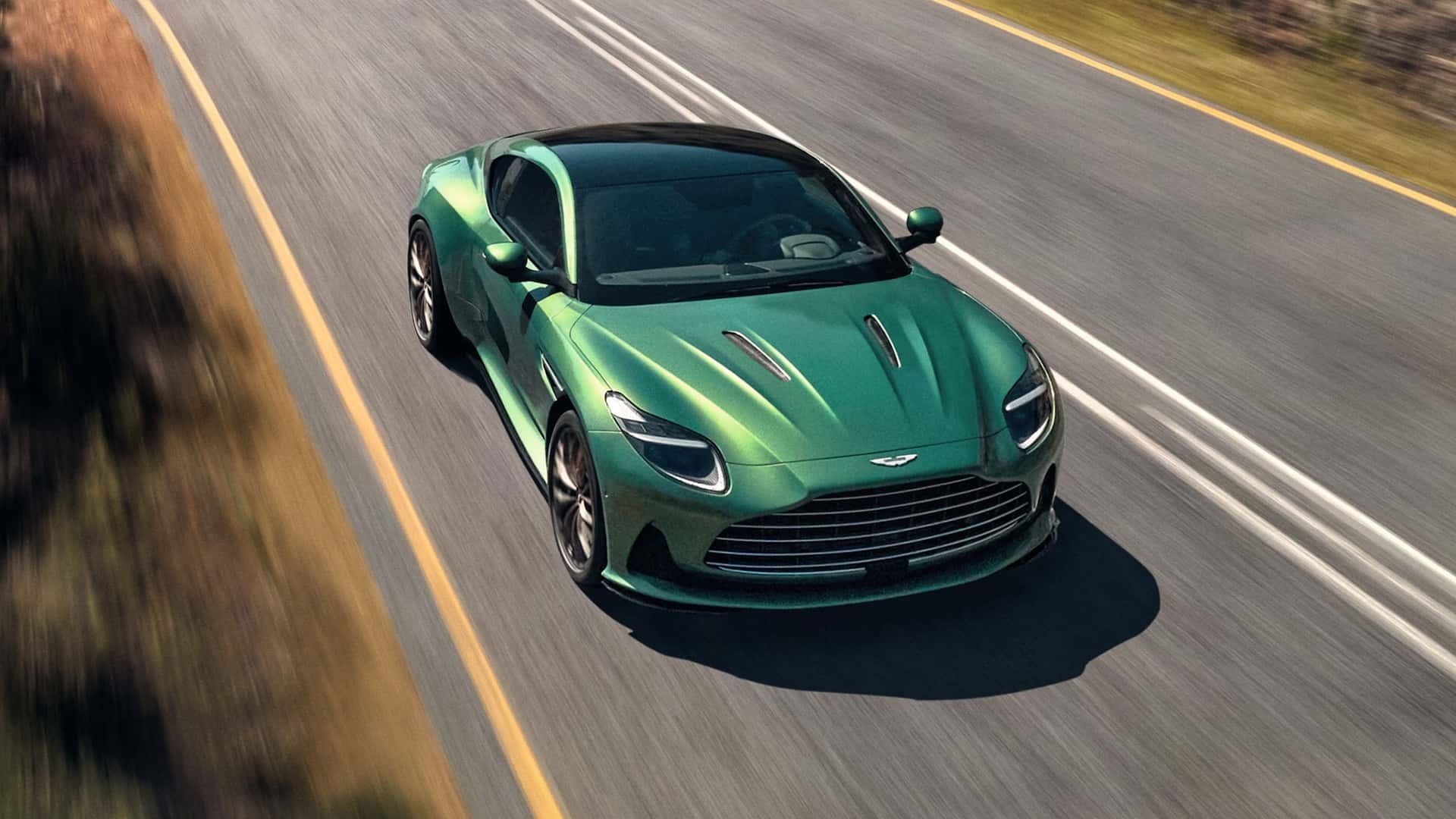 Vì sao Aston Martin DB12 vừa ra mắt tại Singapore lại được lòng giới chơi xe?