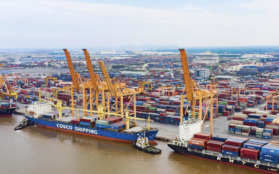 Ngành dịch vụ cảng biển tiếp tục là trụ cột của kinh tế Hải Phòng