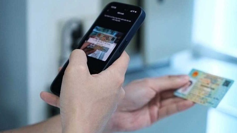 Từ 1/1/2025, tài khoản ngân hàng không xác thực thông tin CCCD bị dừng giao dịch