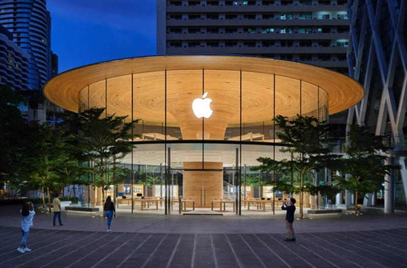 Apple trở thành thương hiệu có giá trị vượt 1.000 tỷ USD