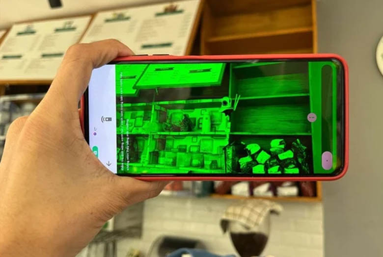 Cháy hàng thiết bị phát hiện camera quay lén