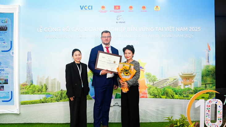 Home Credit lọt Top 10 Doanh nghiệp Bền vững tiêu biểu thuộc lĩnh vực Thương mại - Dịch vụ
