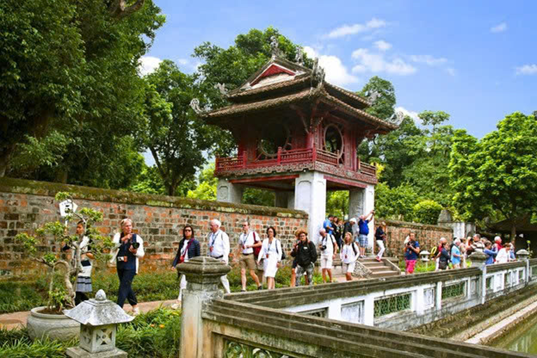 Khách quốc tế đến Việt Nam