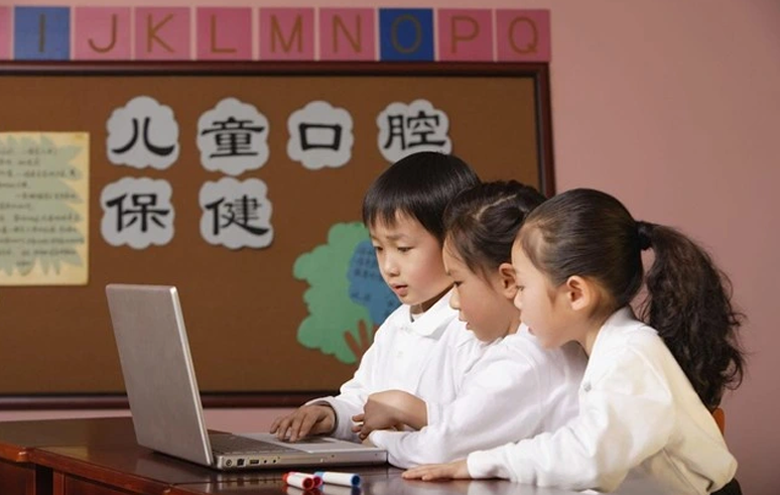 Trung Quốc đưa chương trình giảng dạy AI đến trường học