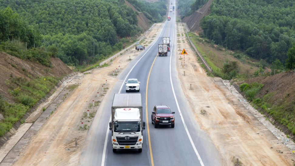 Dự án nâng cấp cao tốc Cam Lộ - La Sơn sẽ khởi công trong tháng 10/2025