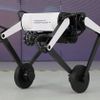Tencent ra mắt robot biết nhào lộn, bưng cà phê 
