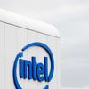 Intel đặt cược vào chip ô tô trong cuộc đua với TSMC, Samsung