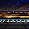 Mảng smartphone khó khăn, Huawei chuyển sang năng lượng tái tạo