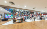 UNIQLO khai trương điểm bán mới tại TP. Hồ Chí Minh