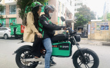 Xe máy điện Dat Bike được thí điểm vận chuyển khách hàng của Gojek Việt Nam