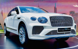 Bentley Bentayga bản kéo dài có giá hơn 18,5 tỉ đồng tại Việt Nam