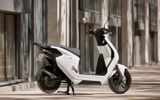 Honda ra mắt mẫu xe máy điện đầu tiên tại Indonesia