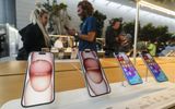 Apple tiếp tục dẫn đầu thị trường smartphone cao cấp trong năm 2023