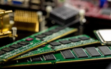 DRAM và bộ nhớ NAND giảm giá gần 20%